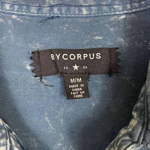 By Corpus Urban Outfitters Blue Acid Wash Long Sleeve Button Up Shirt - Picture 3 of 3